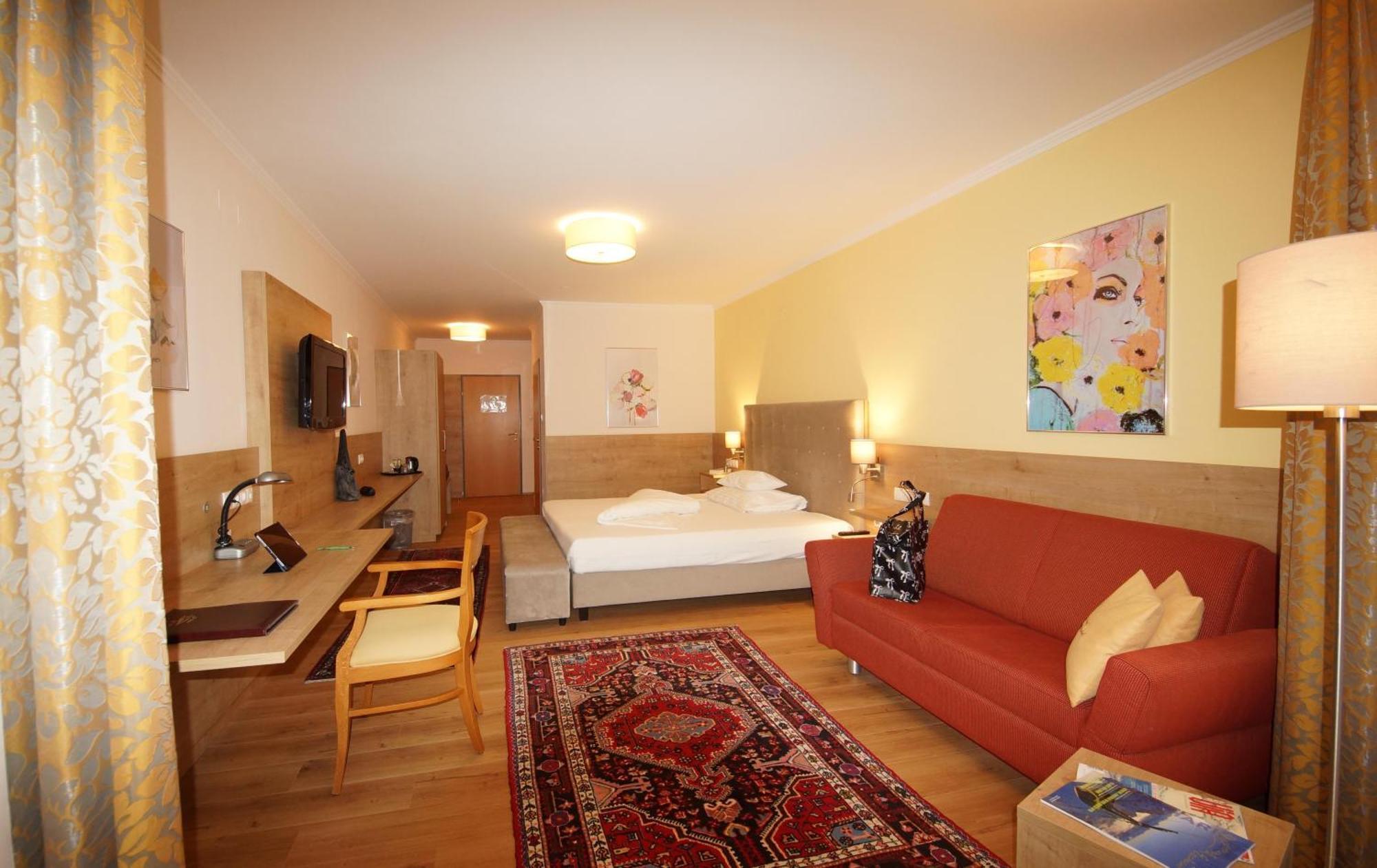 Der Marienhof Hotel Garni กราซ ภายนอก รูปภาพ