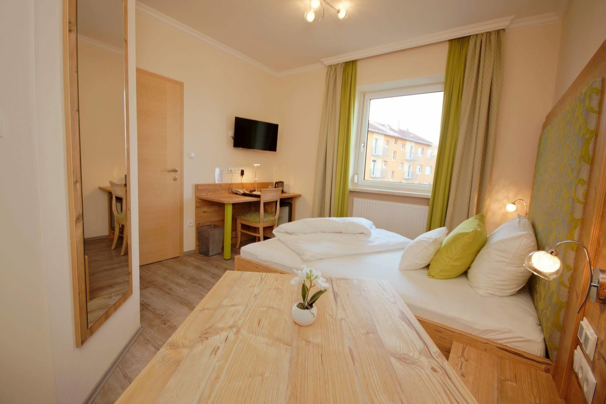 Der Marienhof Hotel Garni กราซ ภายนอก รูปภาพ